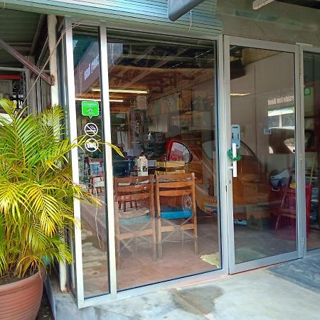Discovery Cafe And Guesthouse Малакка Экстерьер фото